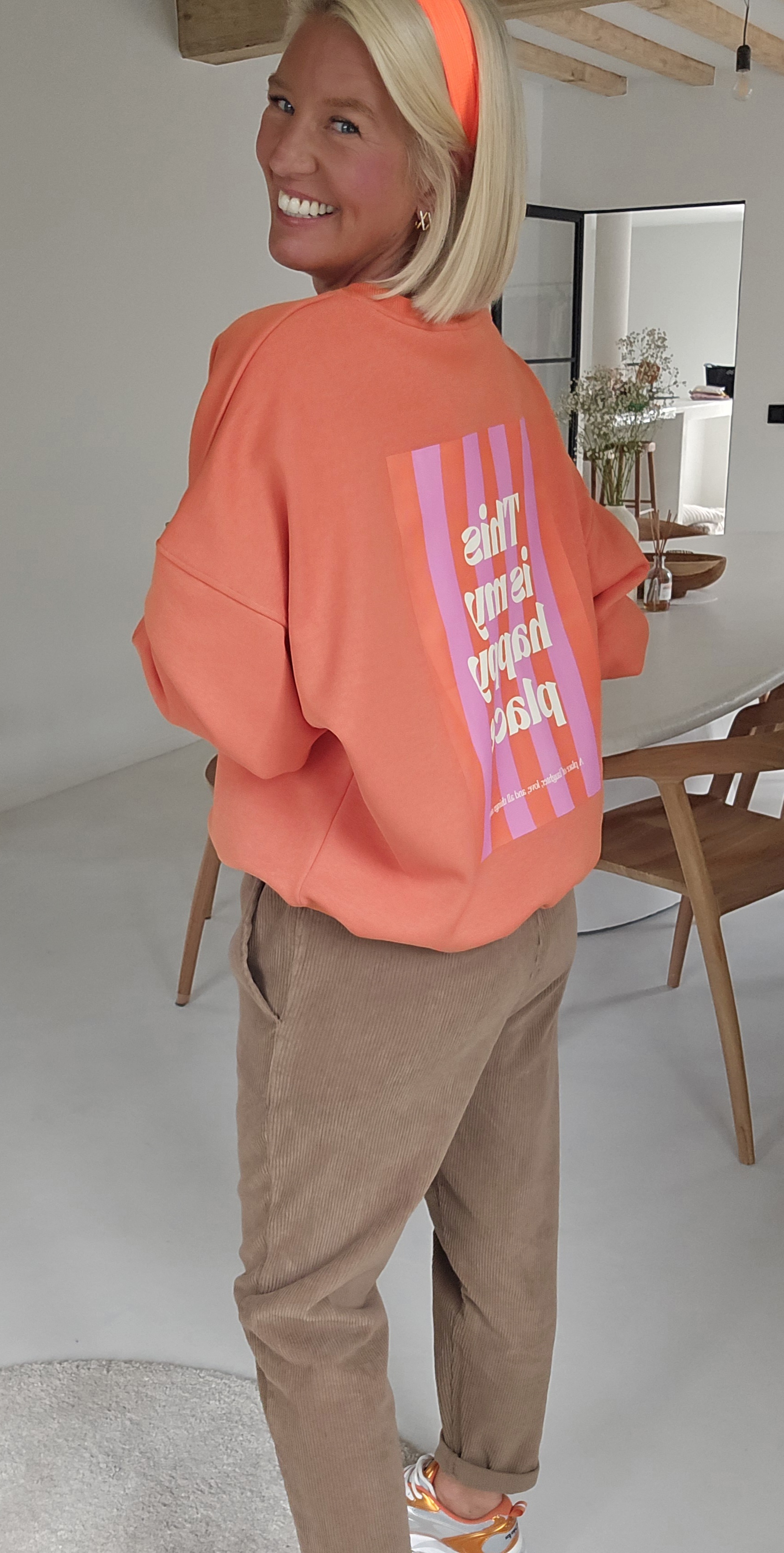THIS IS MY HAPPY PLACE sweatshirt orange