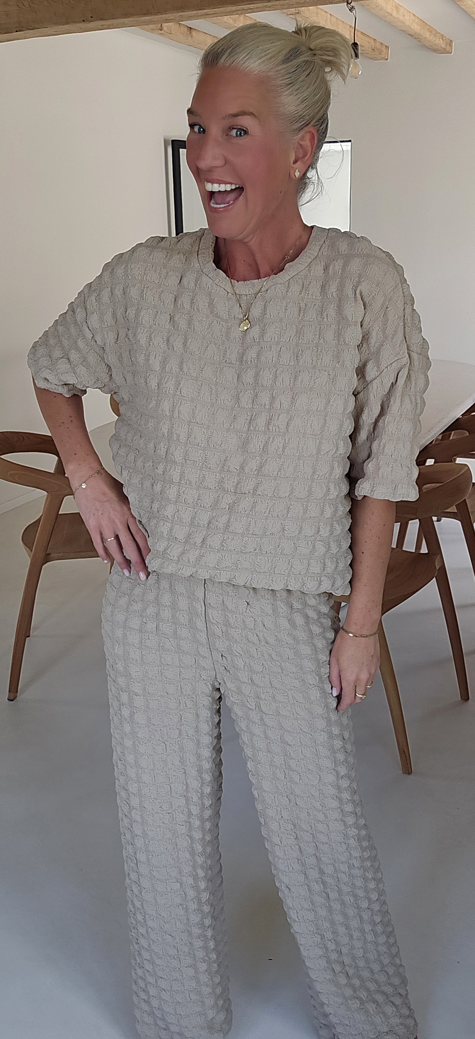 BUYorCRY bubble set beige