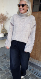 LIEZE turtleneck knit taupe