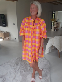 VANESSA sunny checkered dress fuschia