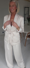 ROSIE satin suit silky cream