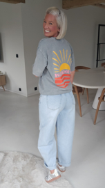 BEACH CLUB SUNSET tee washed grey