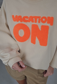 VACATION ON sweatshirt beige