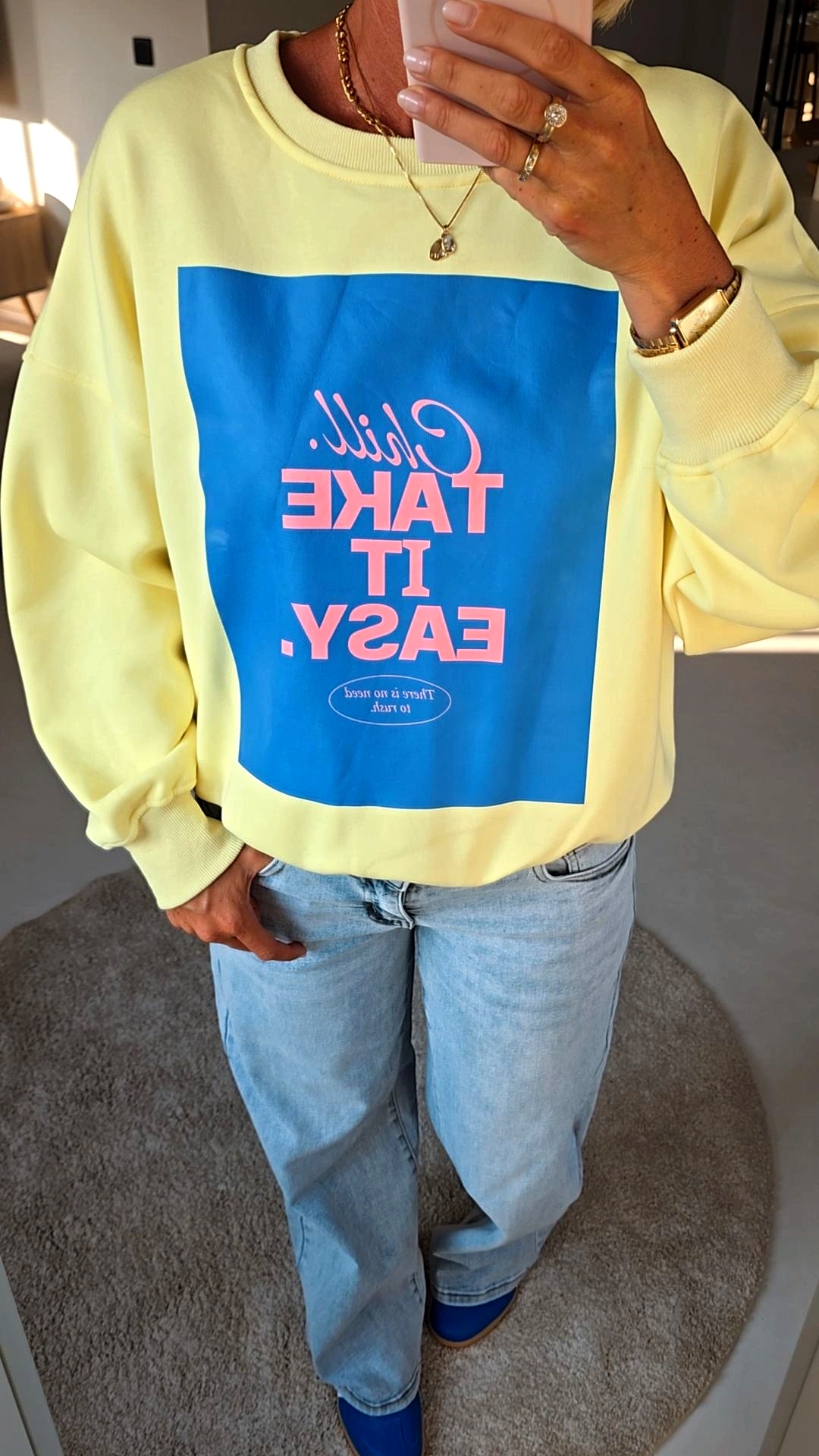 TAKE IT EASY sweatshirt yellow