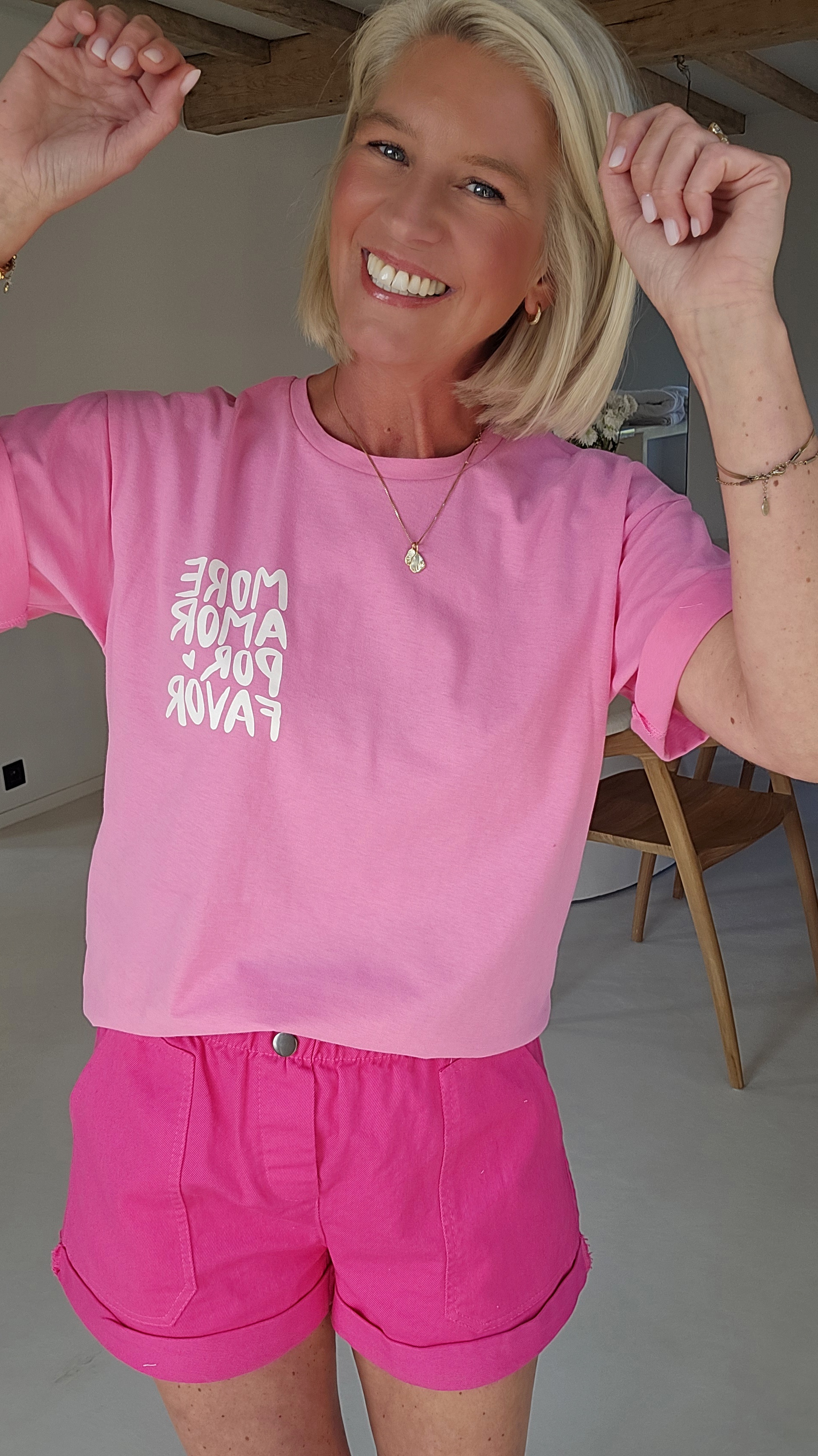 MORE AMOR POR FAVOR T-shirt pink