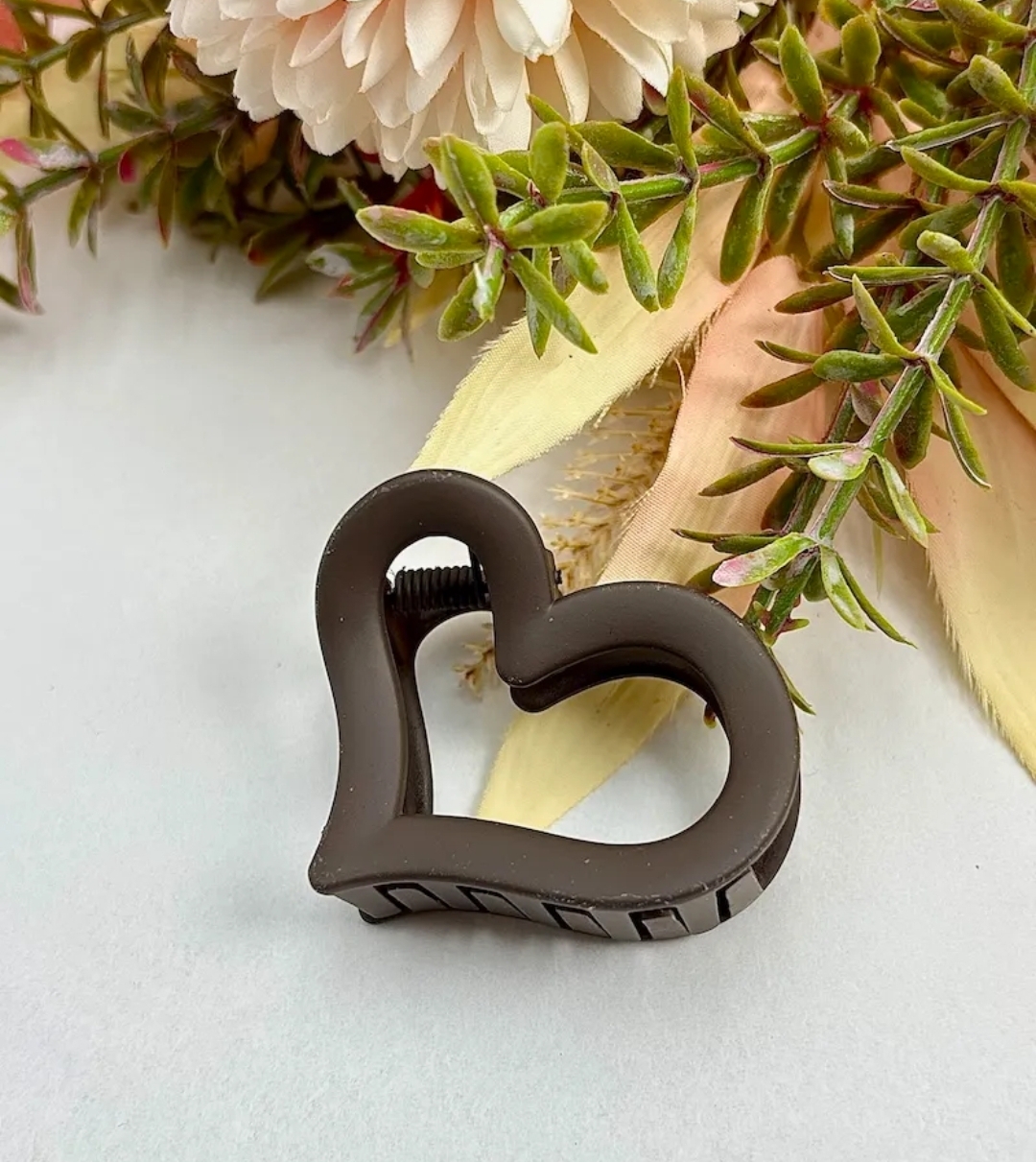 HEART hair clip brown small