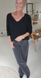 ANITI oversized v-neck knit black