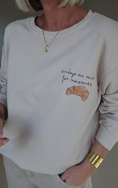 SUNDAYS ARE FOR CROISSANTS cotton sweatshirt beige