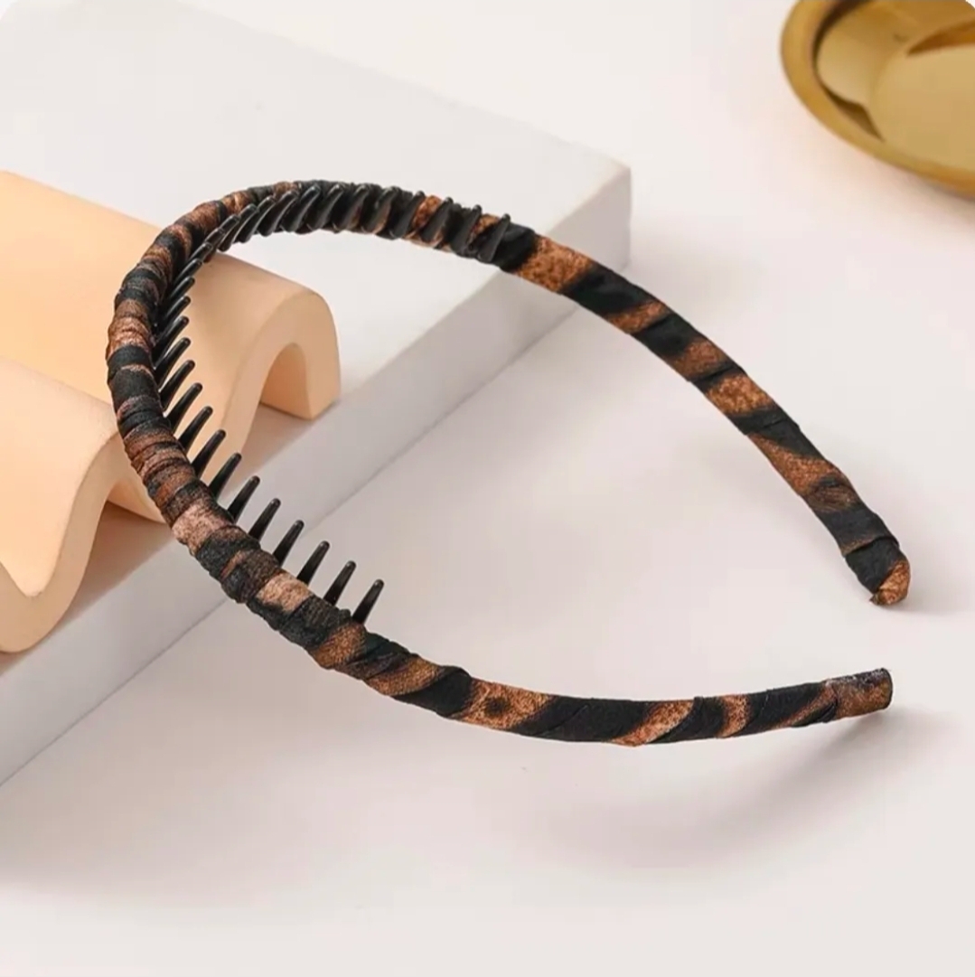 LEO tiara brown
