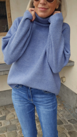 SNUGGLE loose turtleneck knit jeans blue