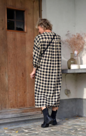 DORI checkered maxi dress black curvy line