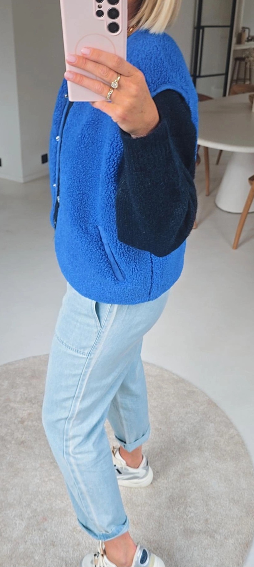 SIL 2 sleeveless teddy jacket kobalt blue