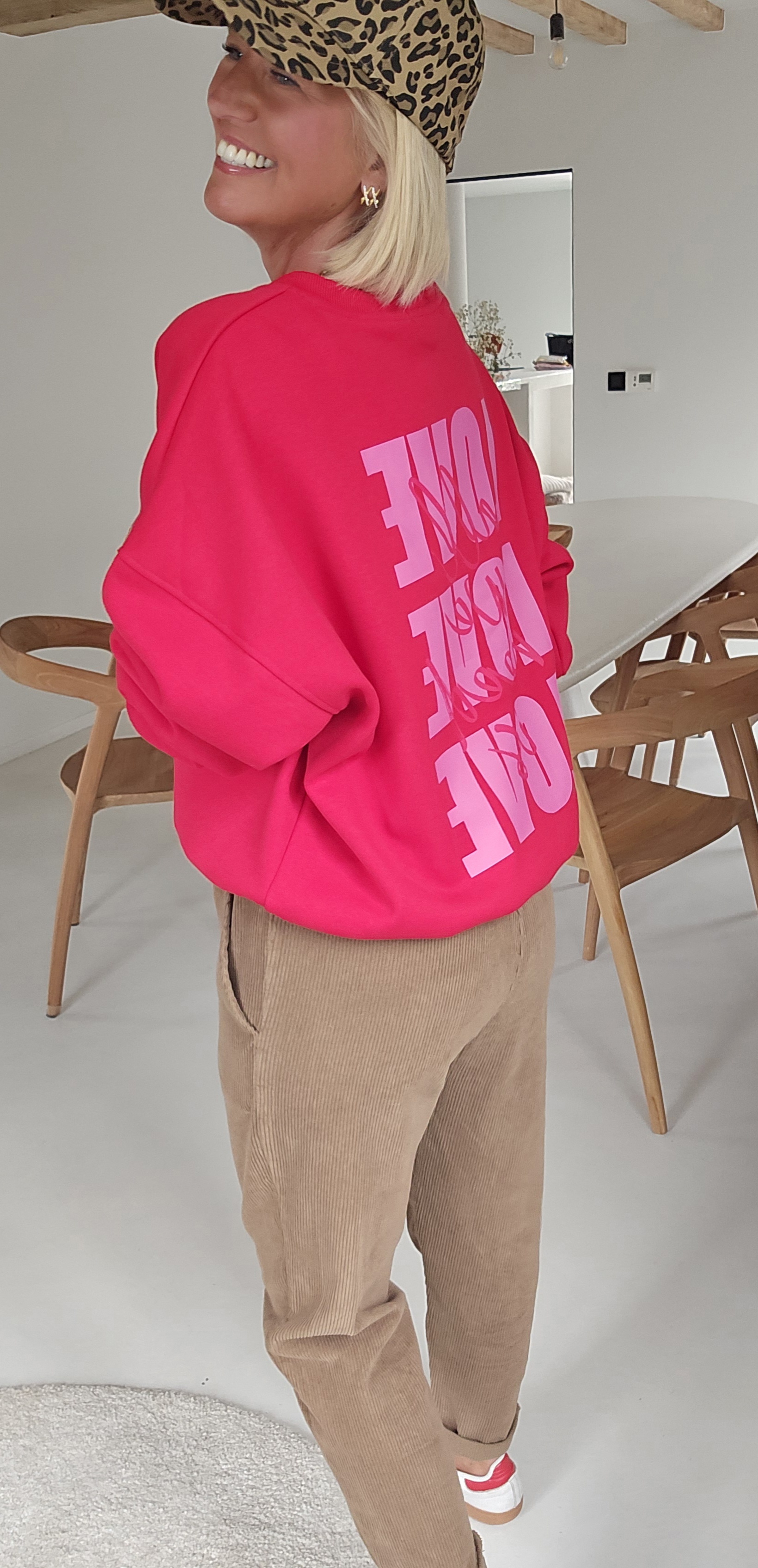 ALL WE NEED IS LOVE sweatshirt red