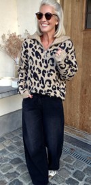 LEO zip knit