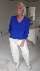 SOFT EMBRACE v-neck knit kobalt blue