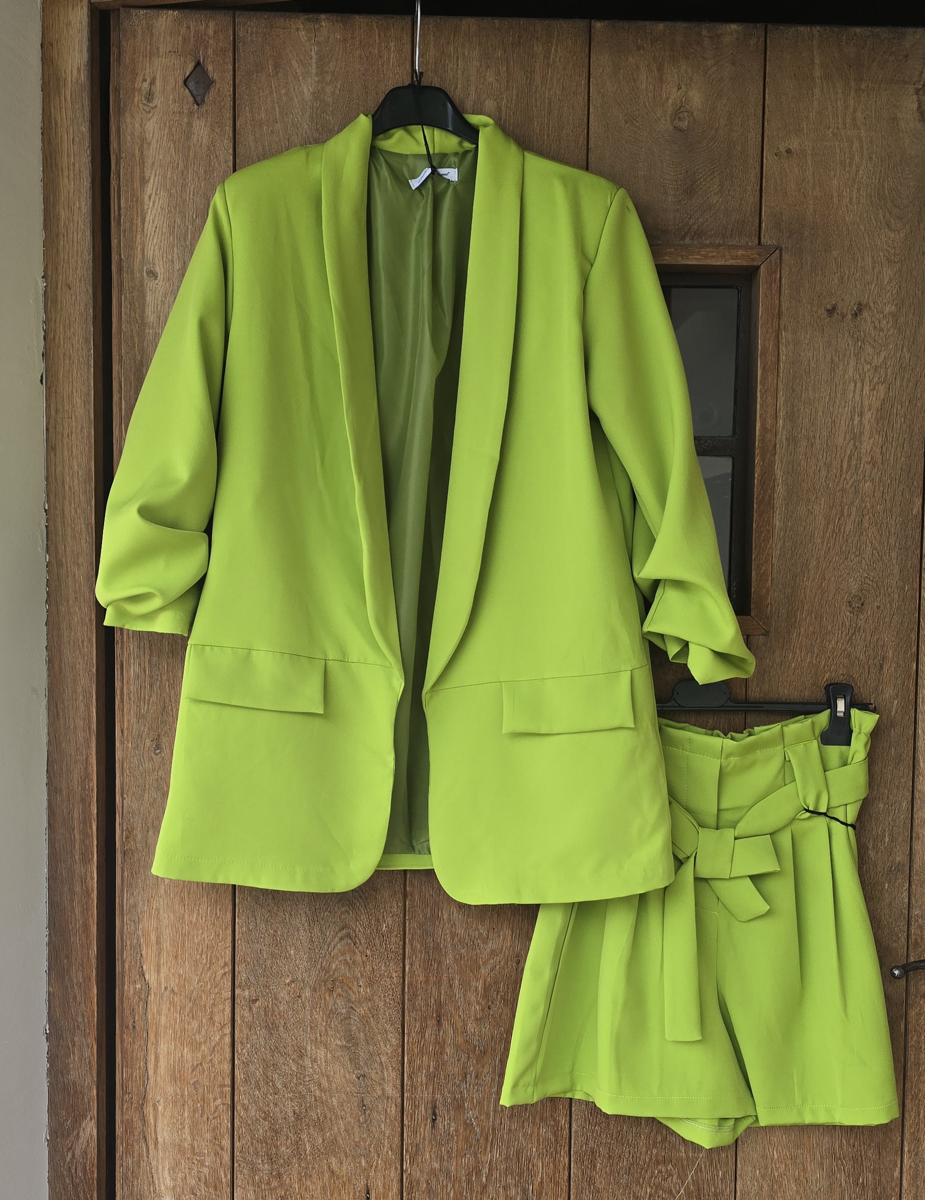 BUYorCRY suit peachy lime shorts