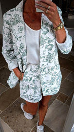 DONYA suit with shorts soft mint