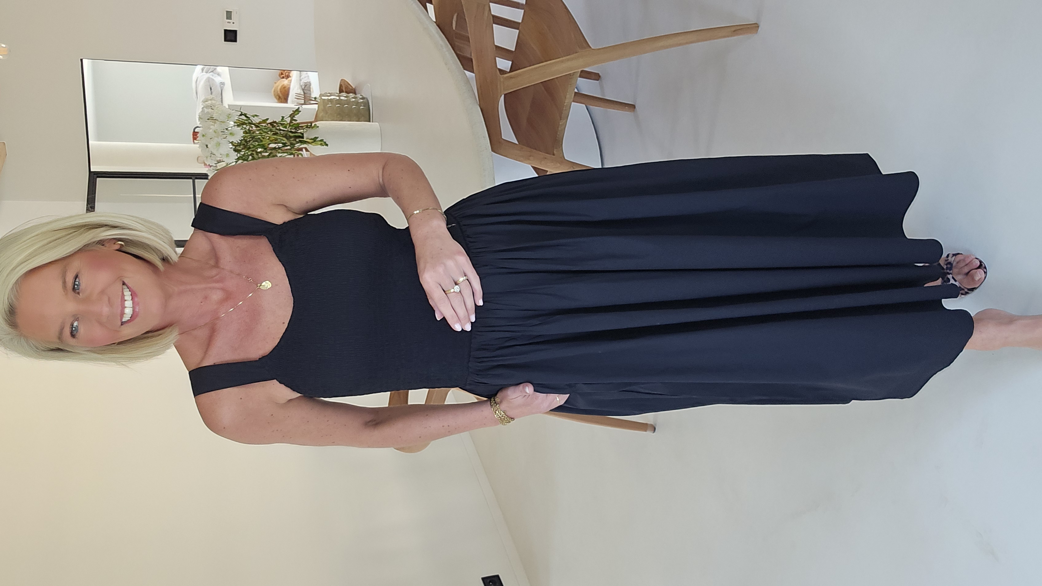 MOENIA maxi dress black