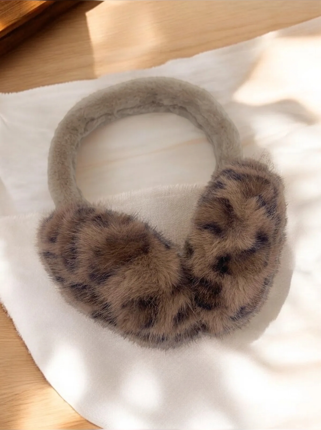 FIONA foldable faux fur earmuffs Leo camel