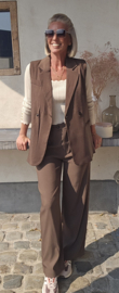 LOUAN suit sleeveless blazer taupe