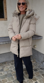 TRIX shorter winter puffer coat taupe