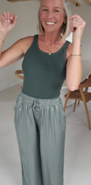 SALLI satin loose pants khaki