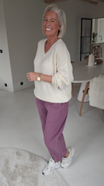 SOFT EMBRACE v-neck knit ecru