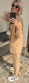 BUYorCRY suit beige