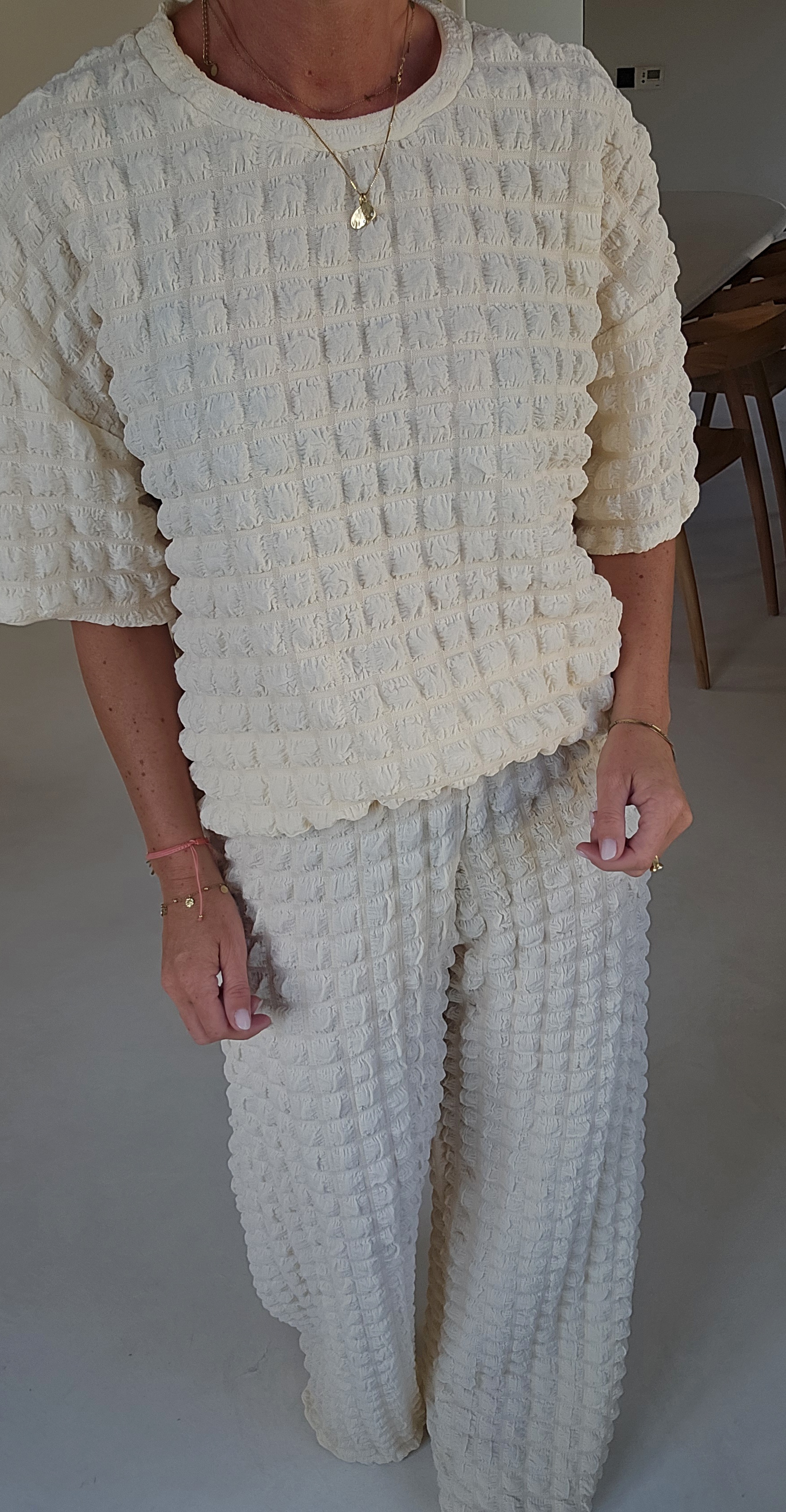 BUYorCRY bubble set cream