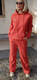 LOENA jogger set terracotta