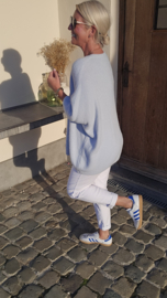 CLOUD soft oversized knit pastel blue