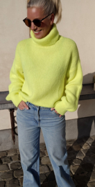 CHARLINE turleneck knit neon yellow