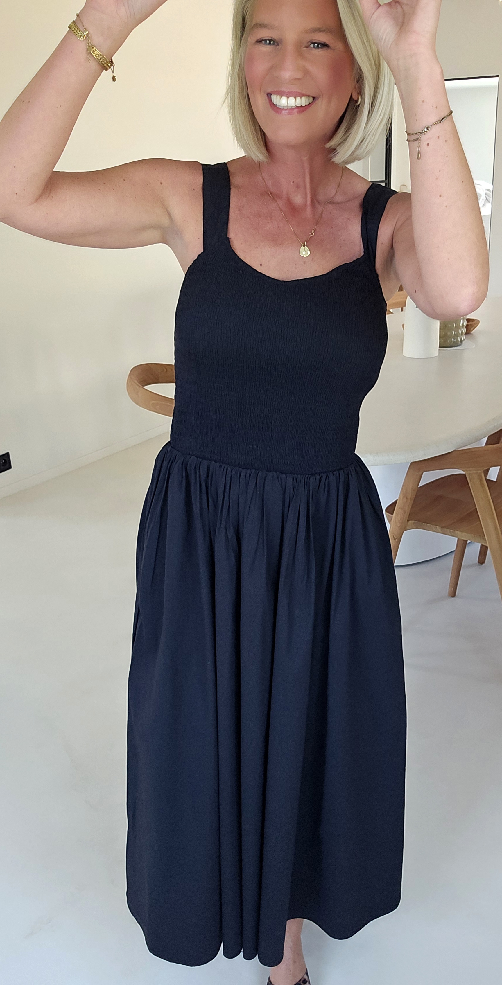 MOENIA maxi dress black