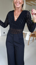 LACE body petite black