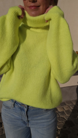 CHARLINE turleneck knit neon yellow
