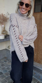 LIEZE turtleneck knit taupe
