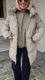 TRIX shorter winter puffer coat taupe
