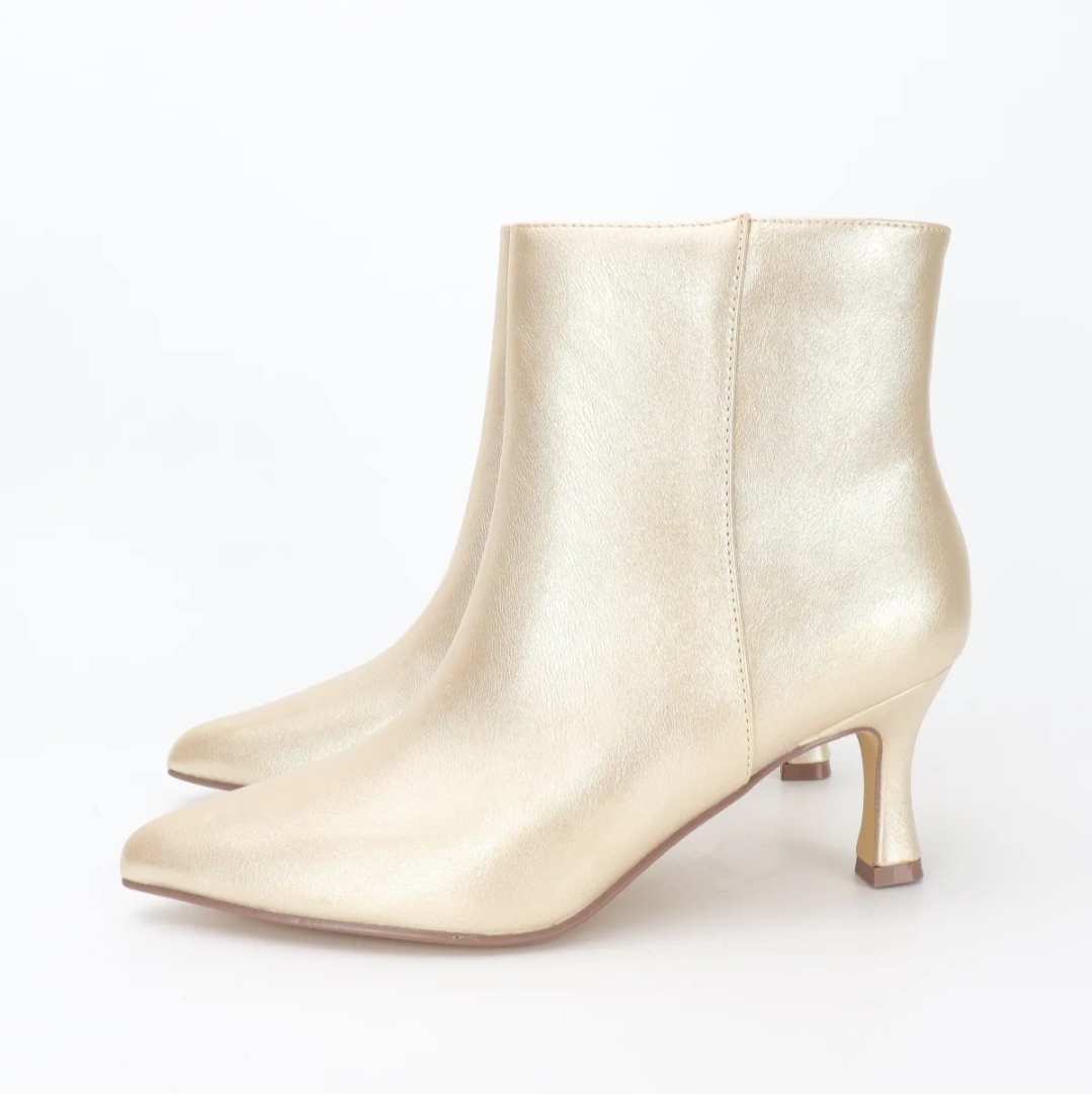 GIGI short boots gold