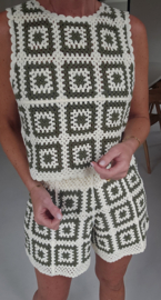 IVA crochet set khaki