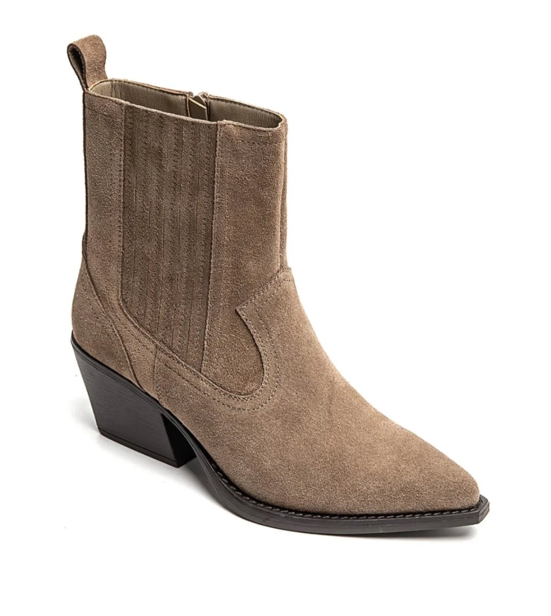 RUNE suede leather short boots taupe