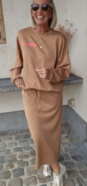 GOOD VIBES sweatshirt camel
