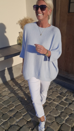 CLOUD soft oversized knit pastel blue