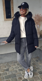 TRIX shorter winter puffer coat black