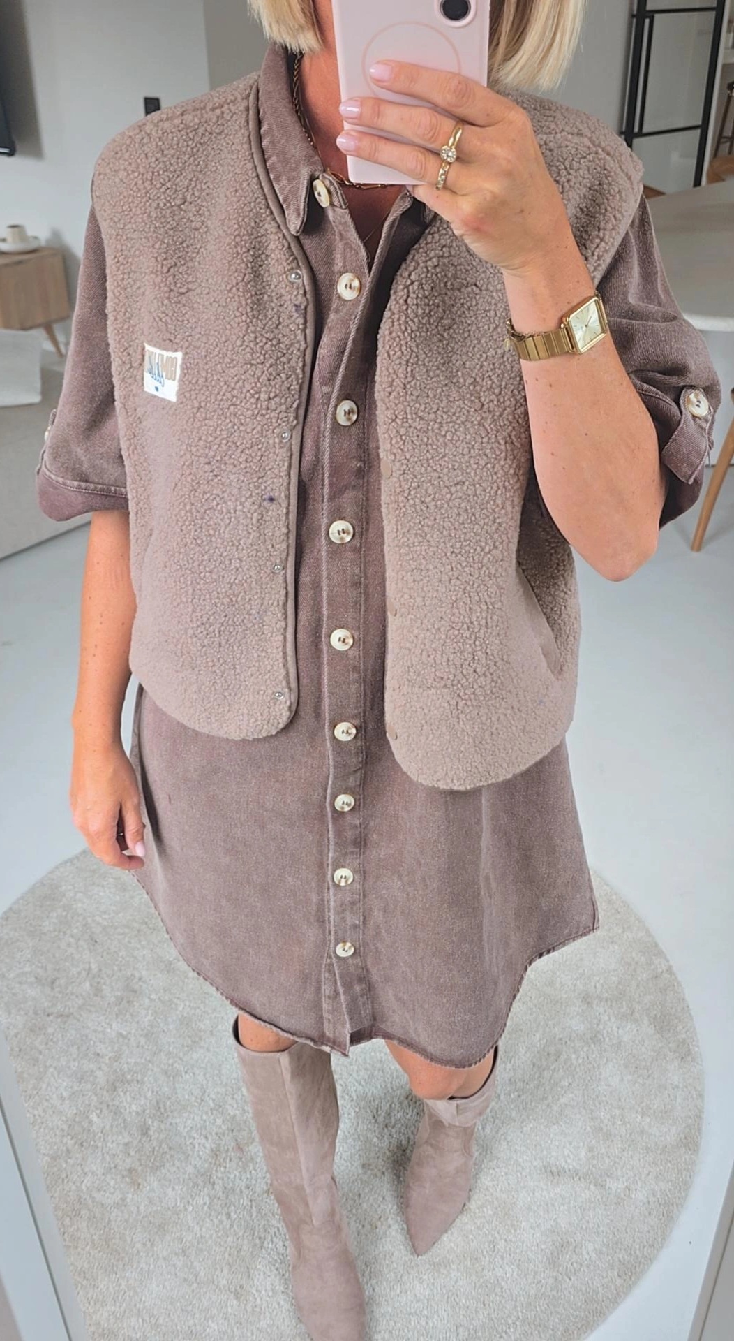 SIL 2 sleeveless teddy jacket taupe