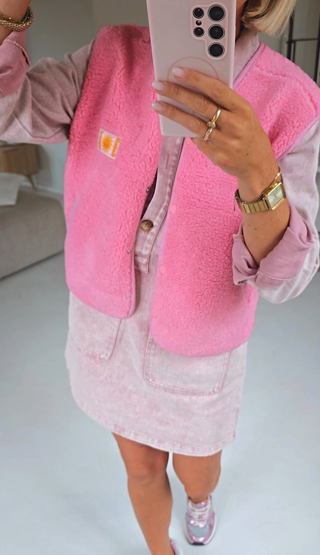 SIL sleeveless teddy jacket pink