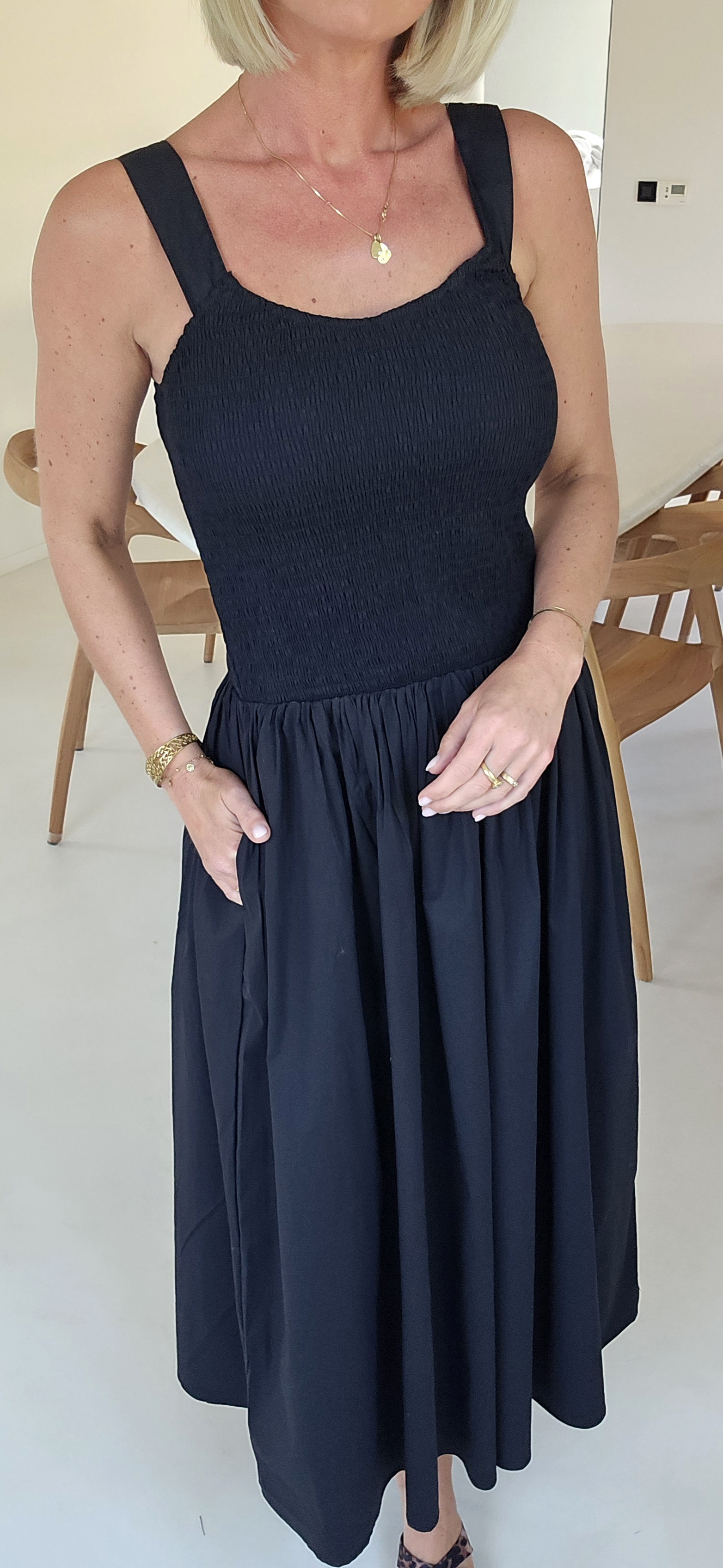 MOENIA maxi dress black