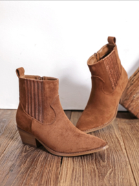 FIENE suede ankle boots camel