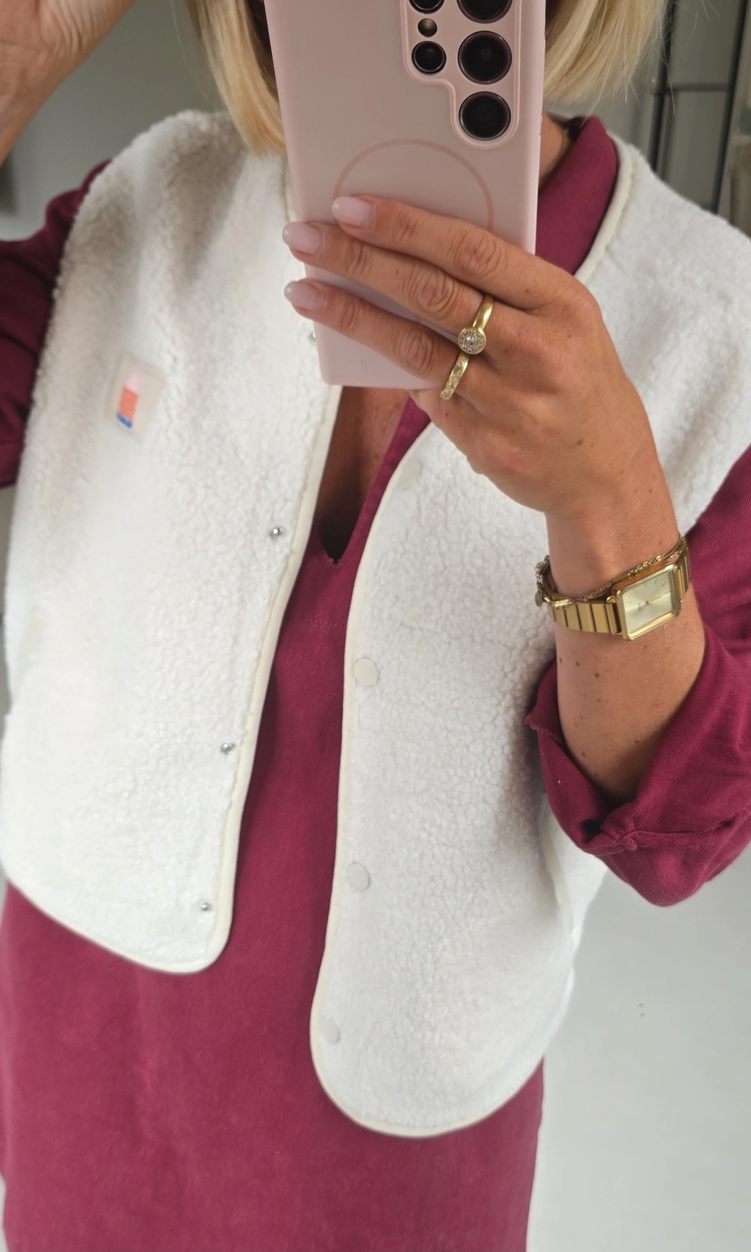 SIL sleeveless teddy jacket ecru