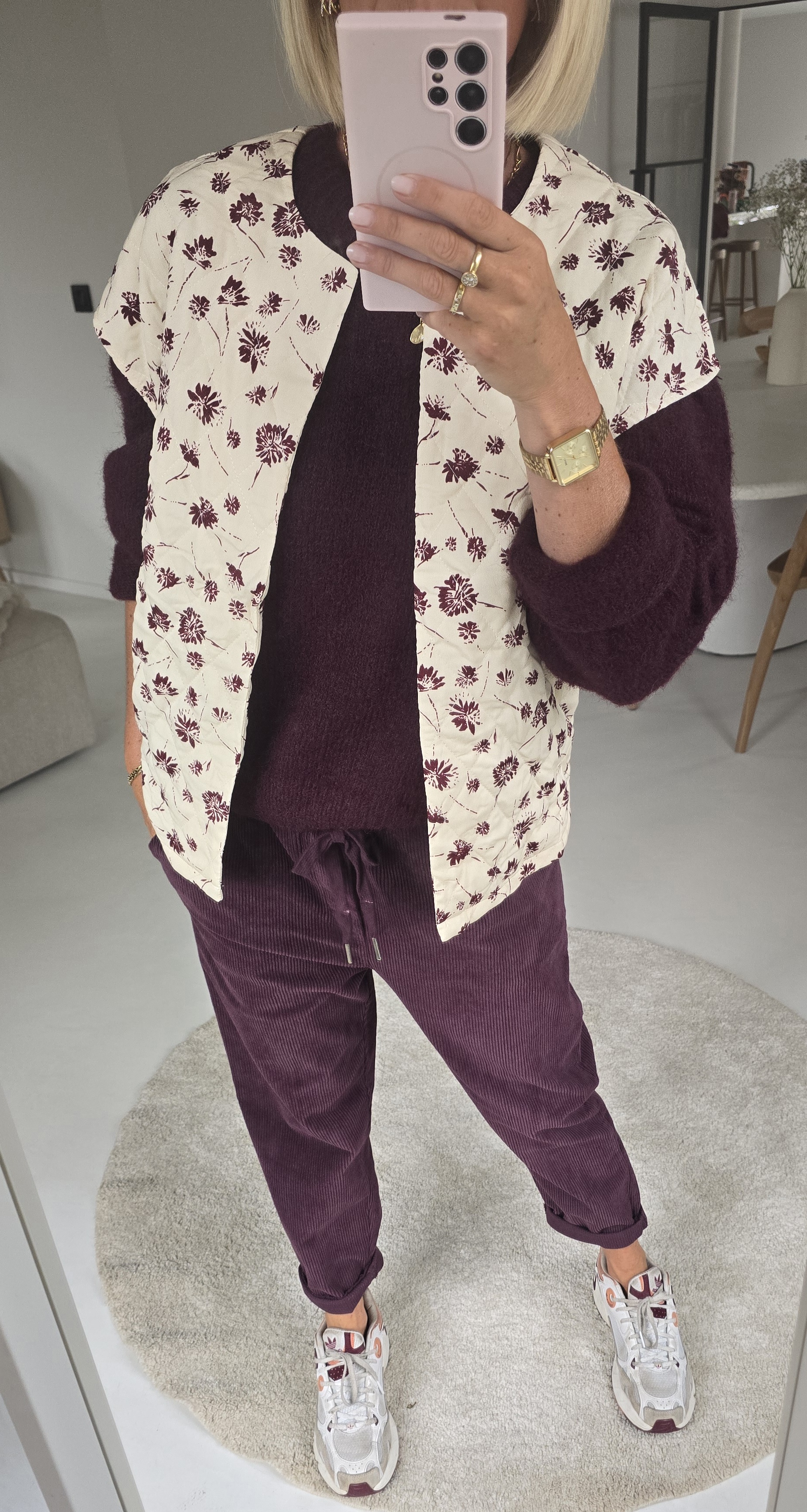 IZZIE sleeveless jacket burgundy