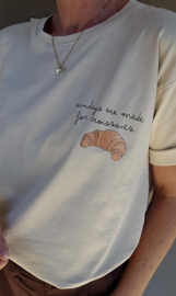 SUNDAYS ARE FOR CROISSANTS cotton T-shirt beige